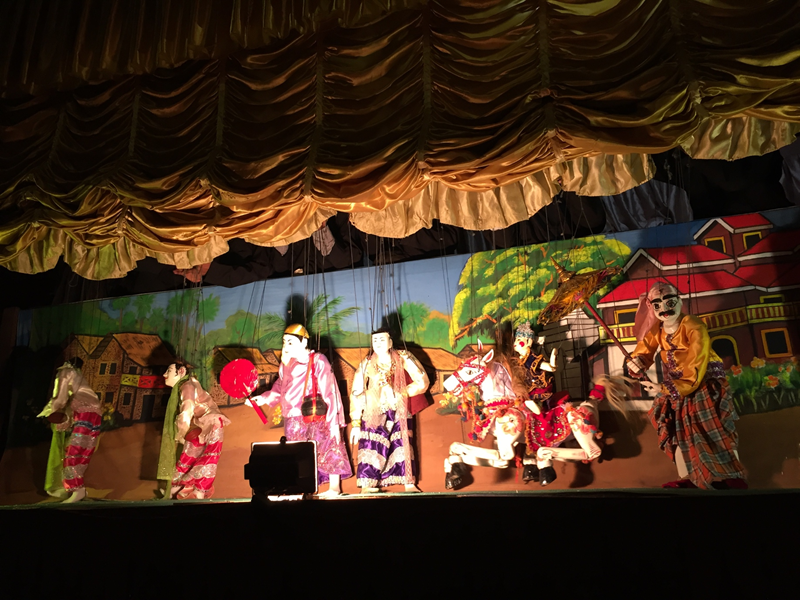 traditional-puppet-show-nanda-restarurant