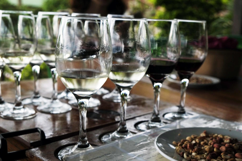 inle-lake-wine-tasting