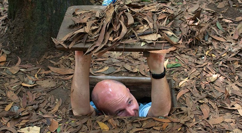 Vietnam-travel-cu-chi-tunnels
