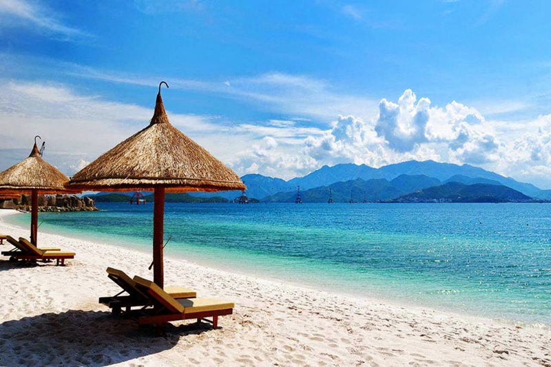 Vietnam-travel-beach